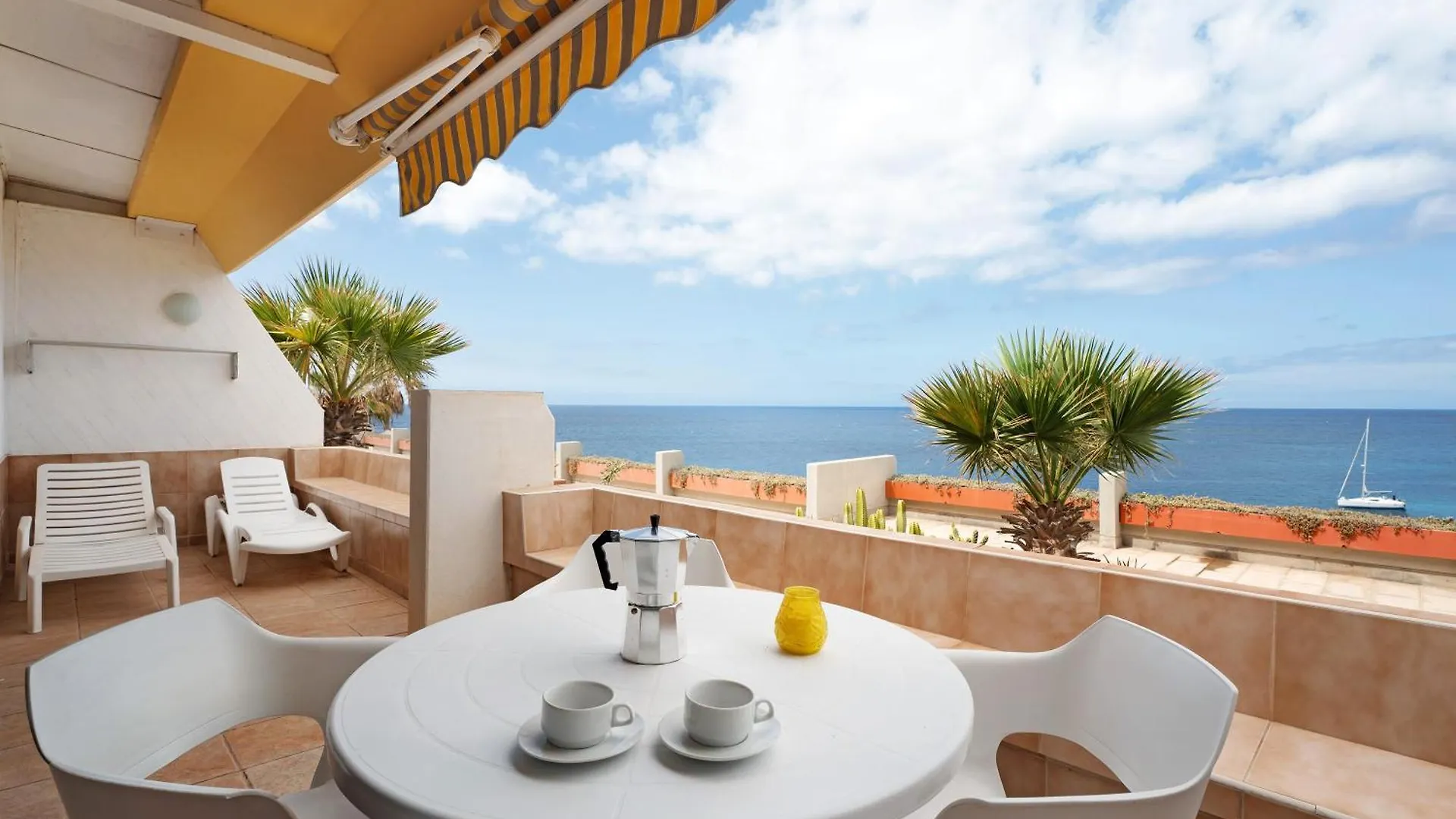 Апартаменты Apto 108 Wonder Located In Front Of The Sea With Swimming Pool Арона