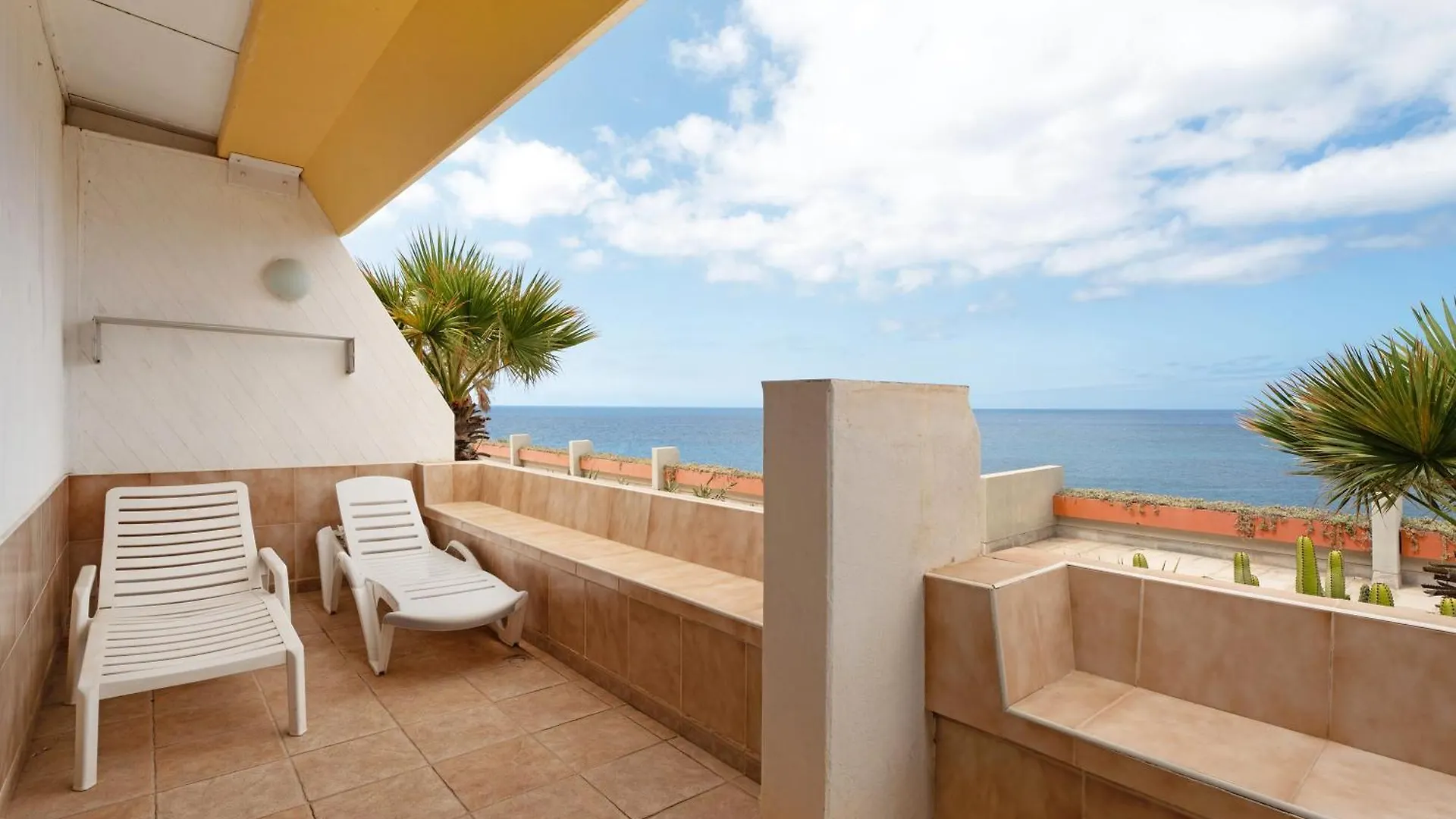 阿罗纳Apto 108 Wonder Located In Front Of The Sea With Swimming Pool公寓 公寓 阿罗纳